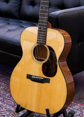 Martin Guitars - 000-18 Spruce Acoustic Guitar